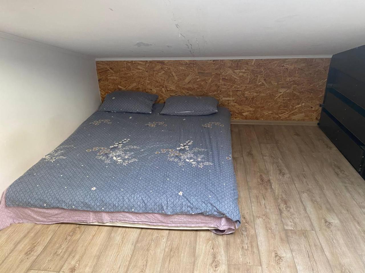 студії біля радіозаводу Apartment